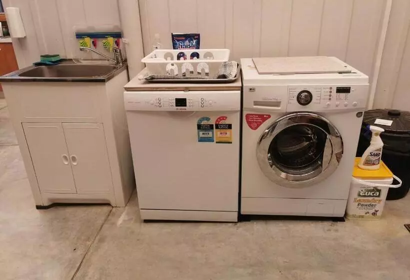 Hotelli Chrissie S Dongara