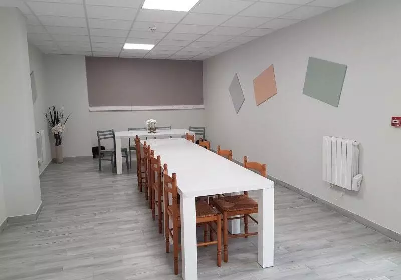 Hôtel Némo Aéroport De Pau   Kb Hotel Group