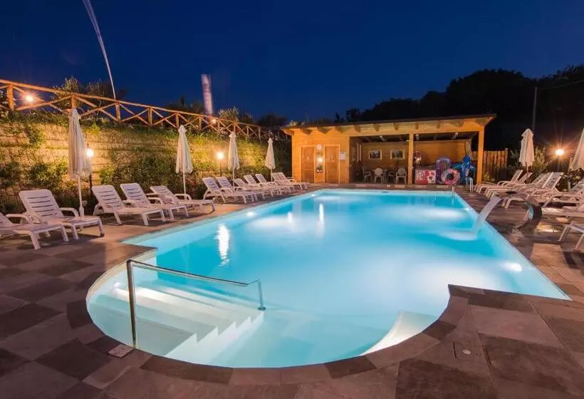 Maaseutuhotelli Ca  Maggio