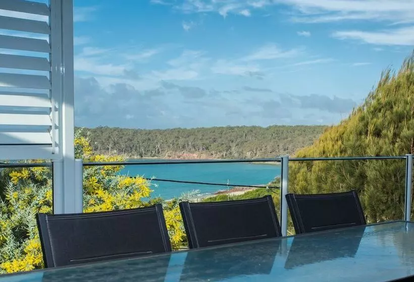Hotelli Seascape At Pambula Beach