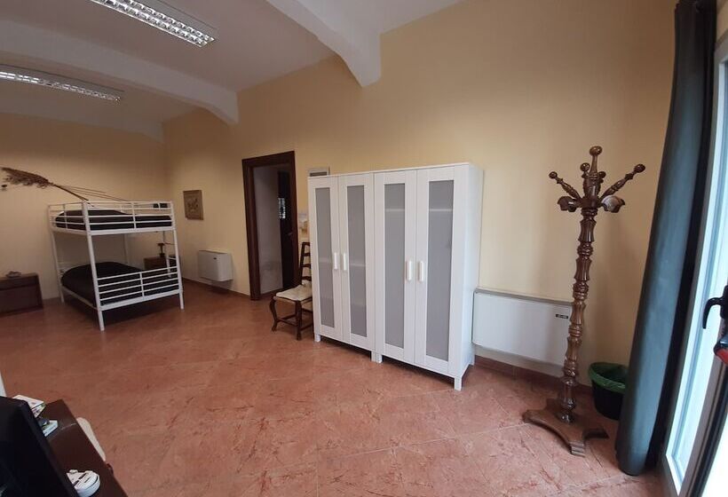 Ostello Breda Hostel