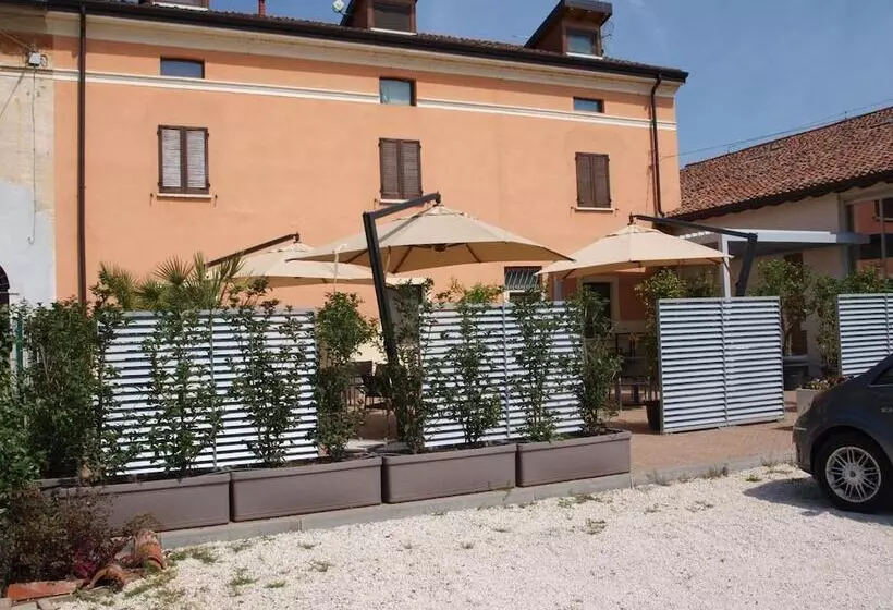 Ostello Breda   Hostel