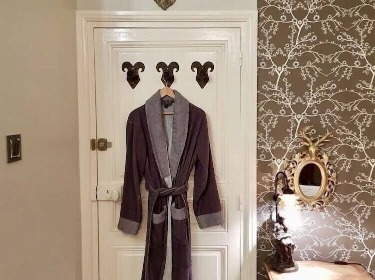 بنسيون Maison Toussaint Luxury B&b