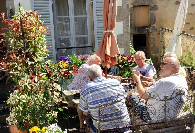 بنسيون Maison Toussaint Luxury B&b