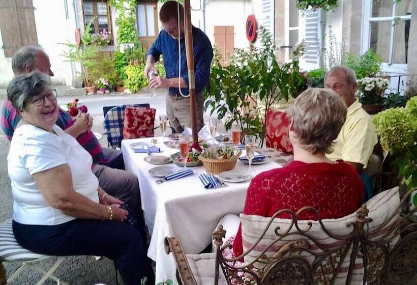 بنسيون Maison Toussaint Luxury B&b