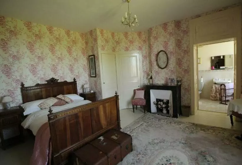 Majatalo Manoir Angle