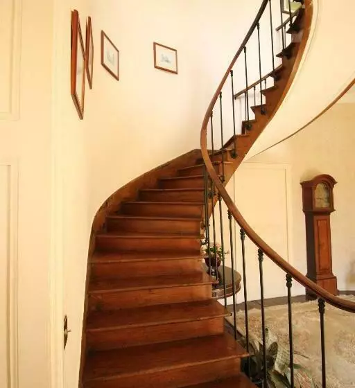 Majatalo Manoir Angle