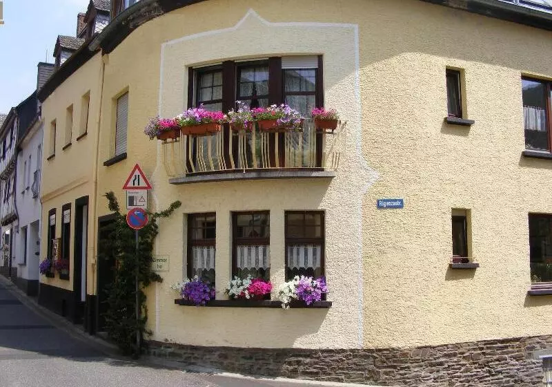 Majatalo Zum Achten Himmel