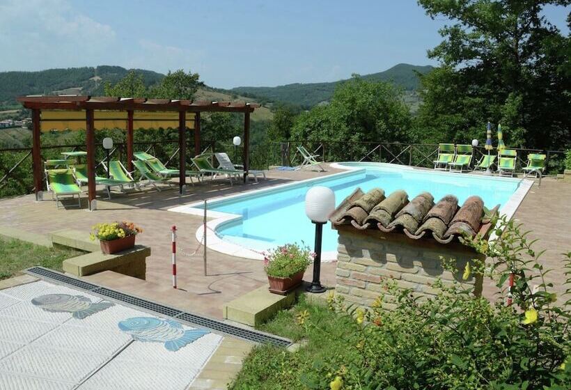 Stone Cottage In Marche With Swimming Pool