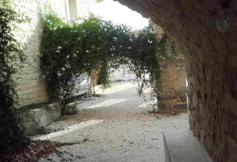 민박 Chambres D Hôtes Au Mas Du Sire