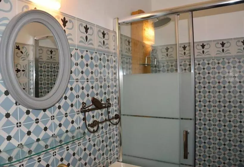 Aamiaismajoitus (B&B) Chambres D Hôtes Au Mas Du Sire