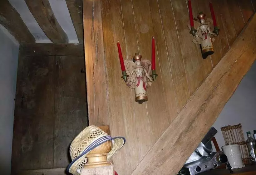 Aamiaismajoitus (B&B) Chambres D Hôtes Logis De La Juquaise