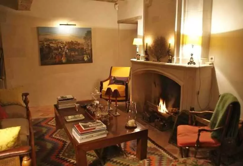 Aamiaismajoitus (B&B) Chambres D Hôtes Logis De La Juquaise