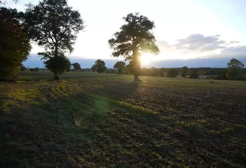 Aamiaismajoitus (B&B) Chambres D Hôtes Logis De La Juquaise