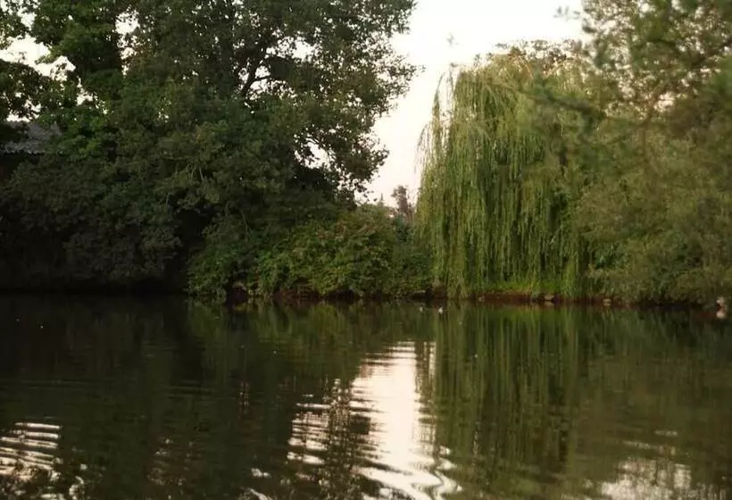 Aamiaismajoitus (B&B) Chambres D Hôtes Logis De La Juquaise