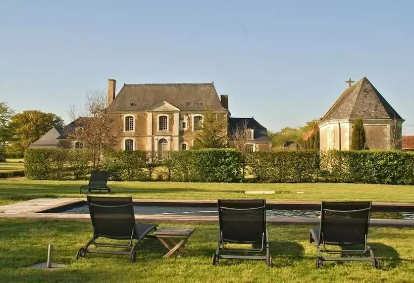 Aamiaismajoitus (B&B) Chambres D Hôtes Logis De La Juquaise