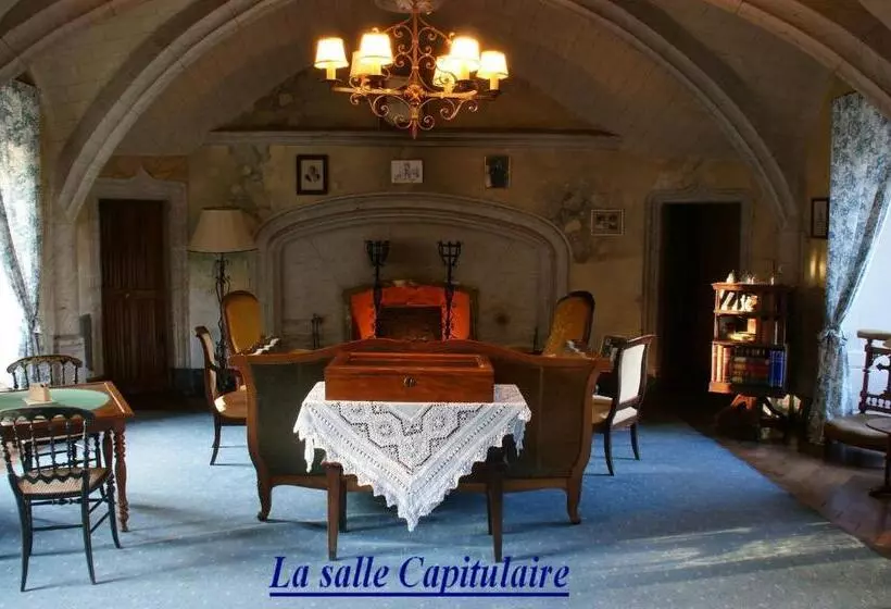 Aamiaismajoitus (B&B) Chateau Des Martinanches