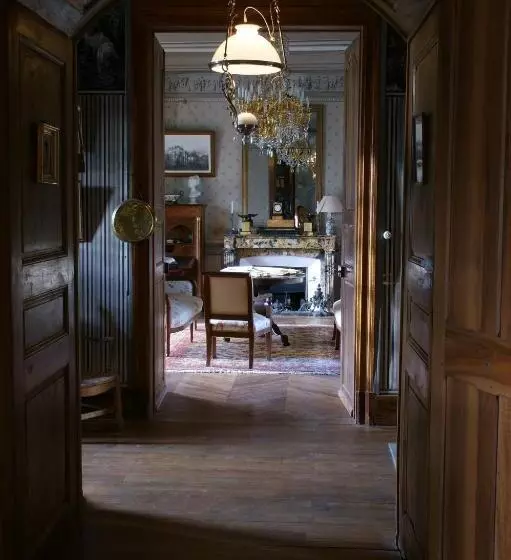 Aamiaismajoitus (B&B) Chateau Des Martinanches