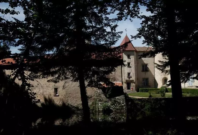 Aamiaismajoitus (B&B) Chateau Des Martinanches