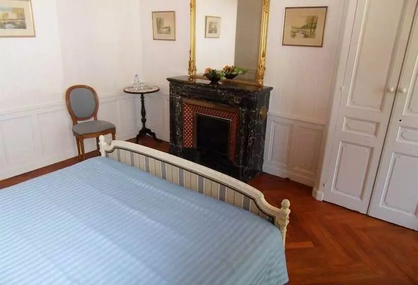 Aamiaismajoitus (B&B) Château De La Motte