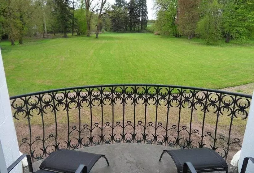 Aamiaismajoitus (B&B) Château De La Motte