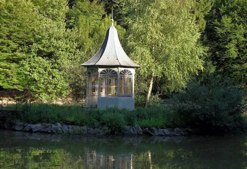 Aamiaismajoitus (B&B) Château De La Motte