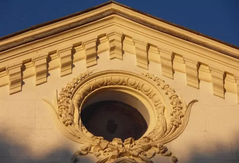 Aamiaismajoitus (B&B) Château De La Motte