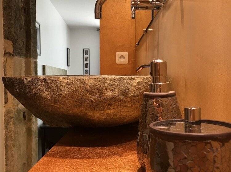 住宿加早餐  La Datcha Delicatessen