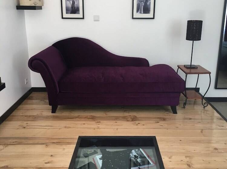 住宿加早餐  La Datcha Delicatessen