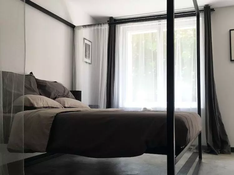 ベッドアンドブレックファースト La Datcha Delicatessen