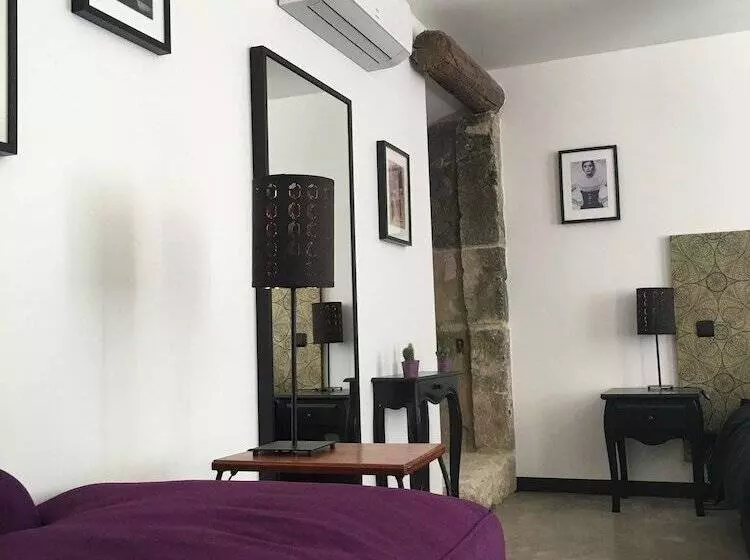 ベッドアンドブレックファースト La Datcha Delicatessen