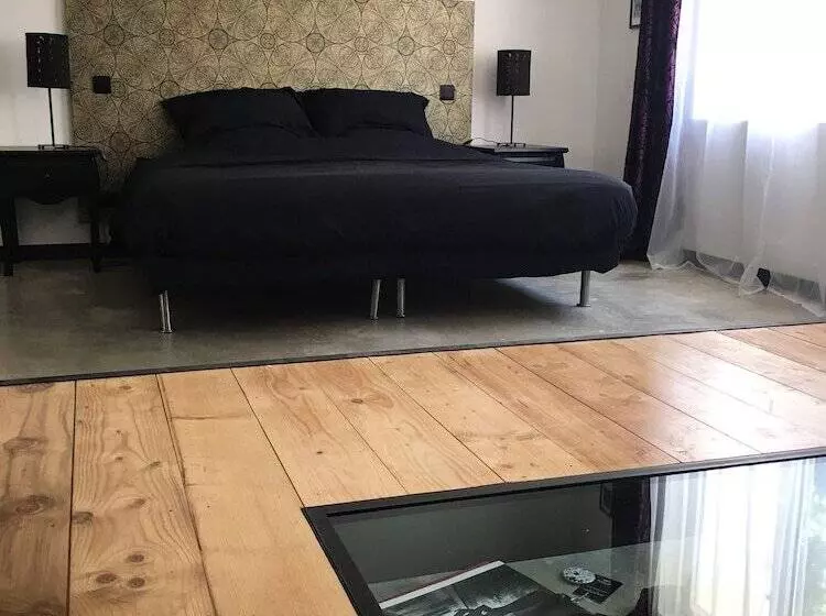 ベッドアンドブレックファースト La Datcha Delicatessen