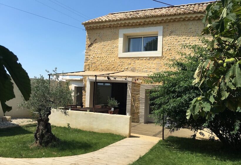 住宿加早餐  La Datcha Delicatessen