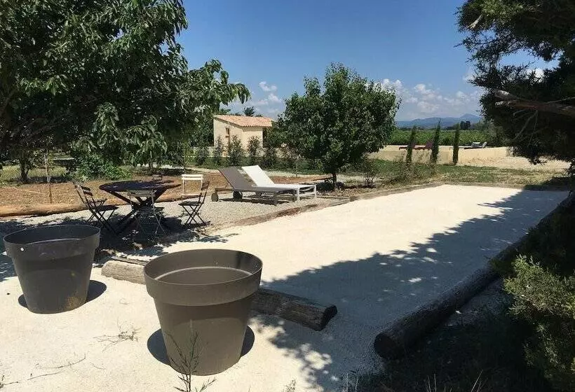 ベッドアンドブレックファースト La Datcha Delicatessen