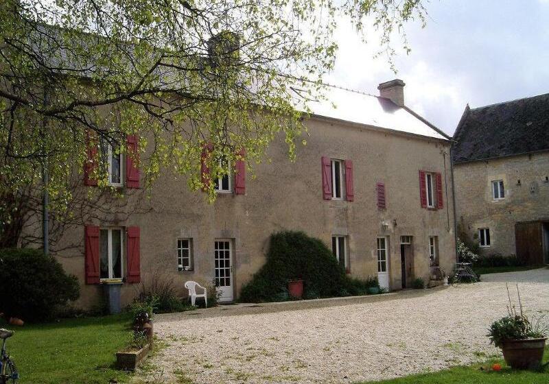 مبيت وإفطار La Ferme Des Chataigniers