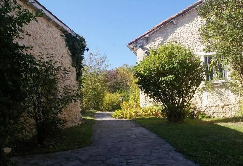 Aamiaismajoitus (B&B) Relais De La Ganache