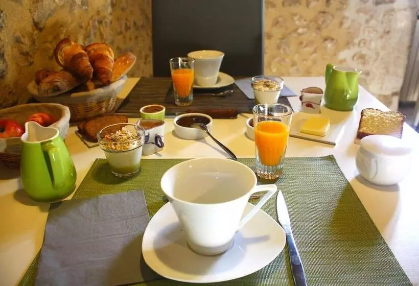 Aamiaismajoitus (B&B) Relais De La Ganache