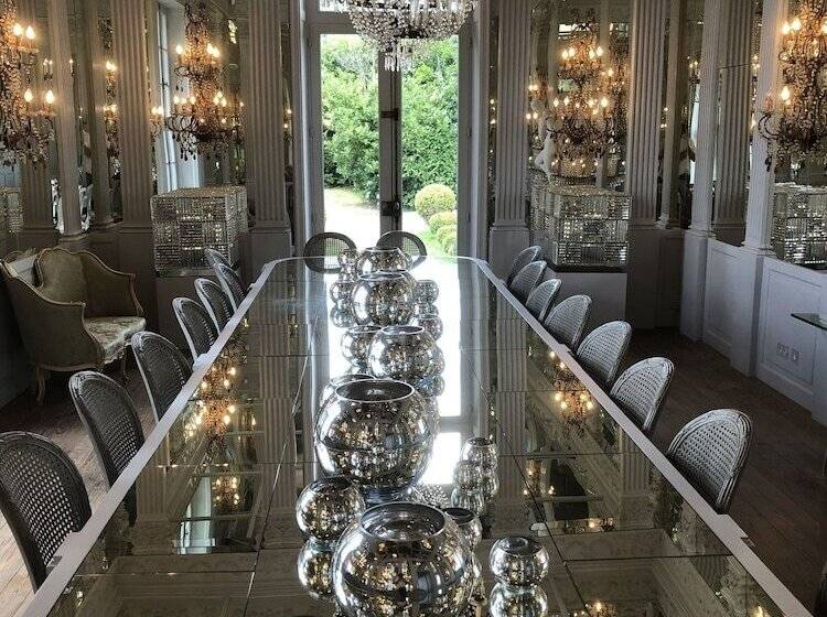 فندق Chateau De La Goujonnerie