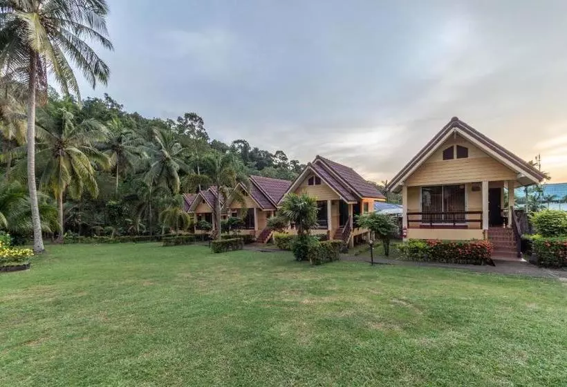 هتل Oyo 1107 Koh Chang Puk Dee Resort