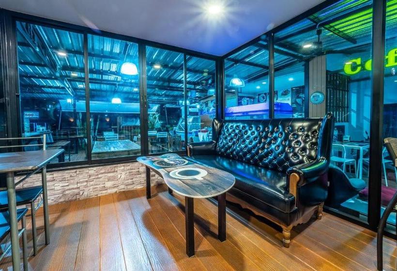 فندق Oyo 1107 Koh Chang Puk Dee Resort