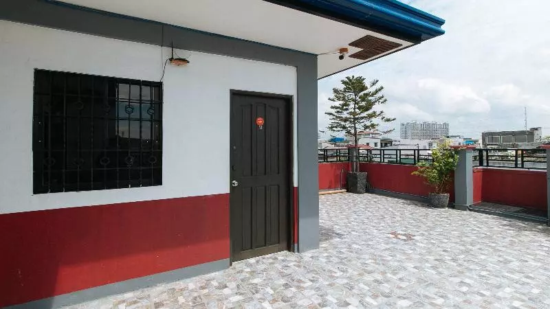 ホテル Reddoorz @ A&f C5 Pinagsama Taguig