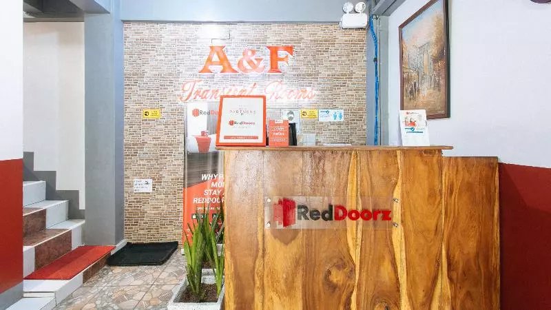 ホテル Reddoorz @ A&f C5 Pinagsama Taguig