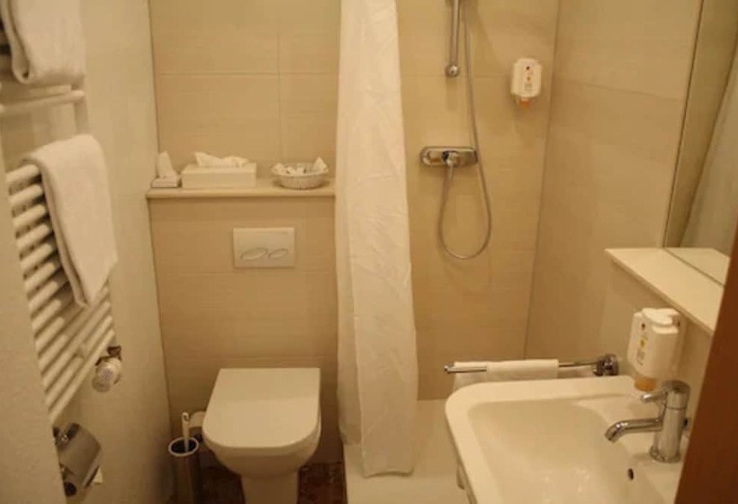 בית מלון כפרי Restaurant Bastenhaus