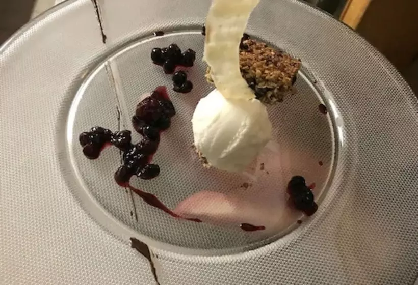 Hotelli Restaurant Bastenhaus