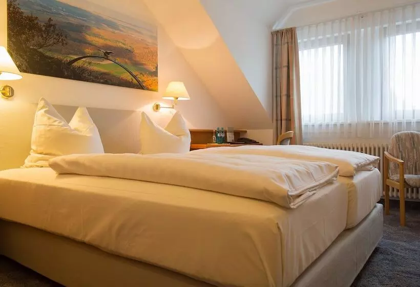 Hotelli Restaurant Bastenhaus