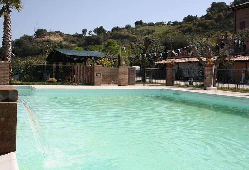 田舎風ホテル Agriturismo Vecchia Monta