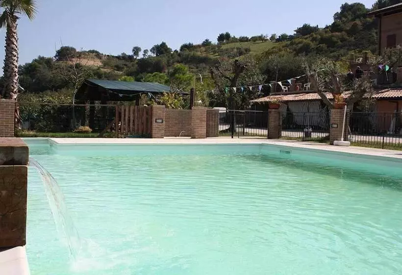 هتل روستایی Agriturismo Vecchia Monta