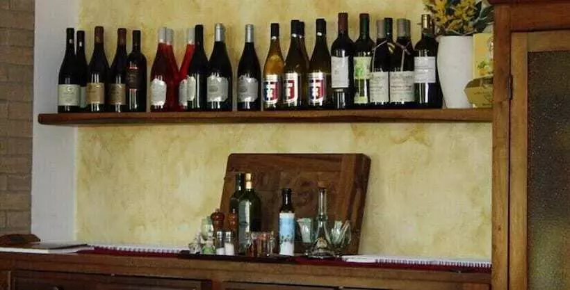 هتل روستایی Agriturismo Vecchia Monta