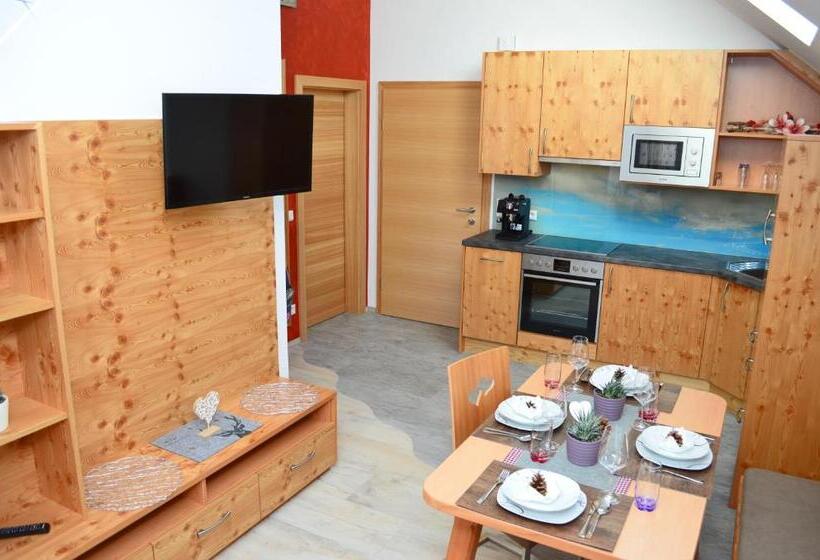 فندق ريفى Denggnhof