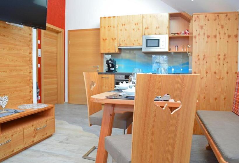 فندق ريفى Denggnhof